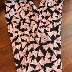 LulaRoe paper airplane OS leggings